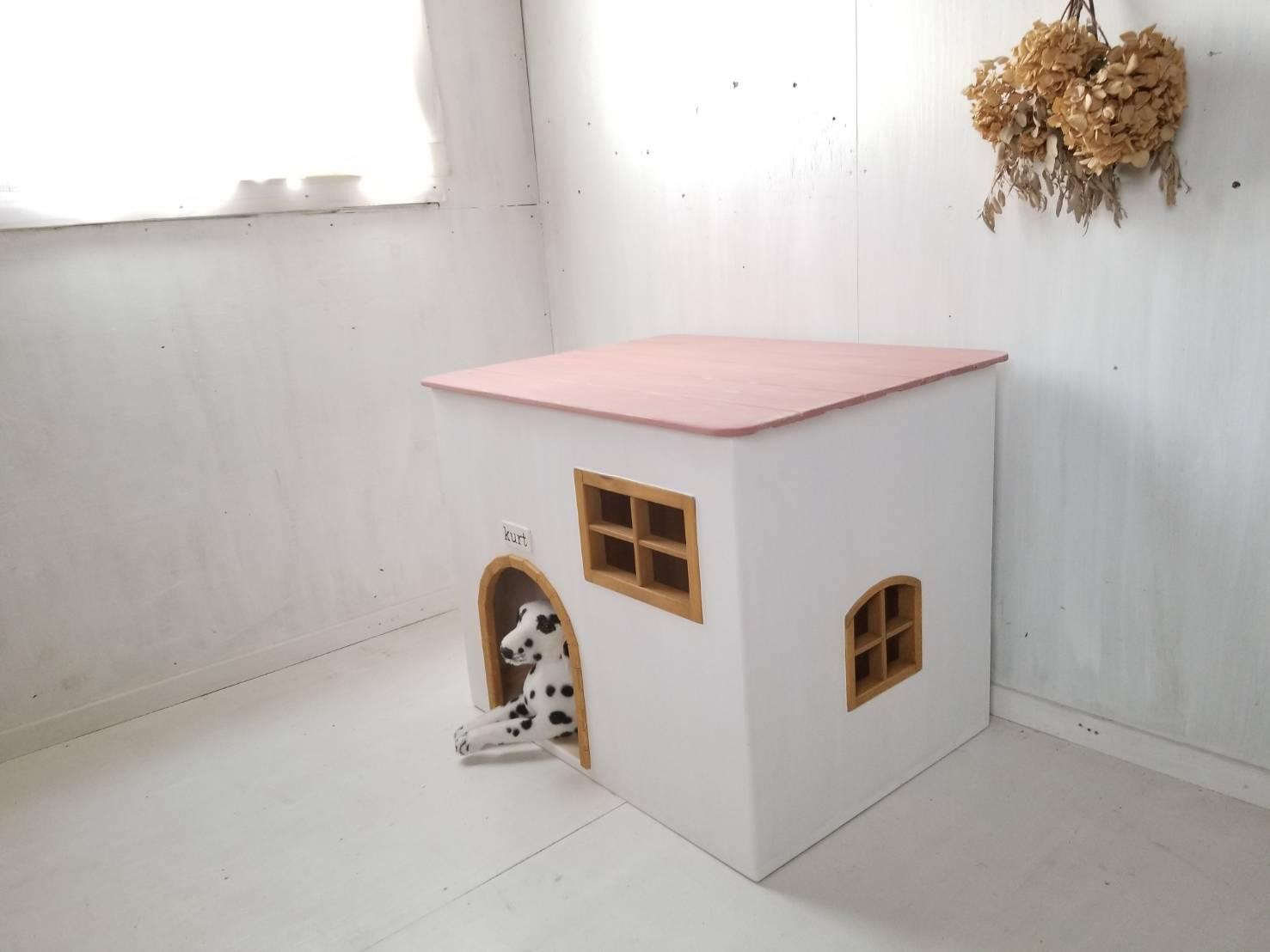 手作りの可愛い犬小屋　ウッドデッキ　屋根付き　オーダー可能　ピンク　ぴんく　ドッグハウス　キャットハウス　ペットハウス1枚目の画像